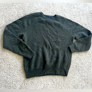 Men's Green Crewneck Sweater - Classic Knit